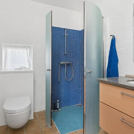 Two Homes Perfect For Together בית נופש