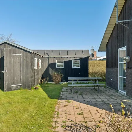 Two Homes Perfect For Together בית נופש *